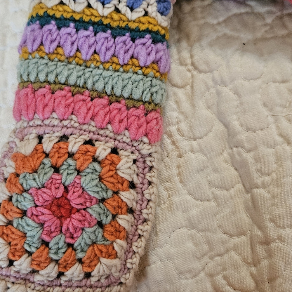 Colorful Crochet Sleeve By French Knot